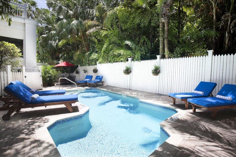 Weatherstation Inn Hotel in Key West