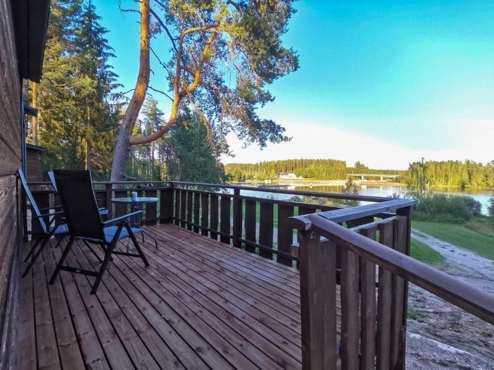 Private & Cozy Suite with lake views Hotel in Finland