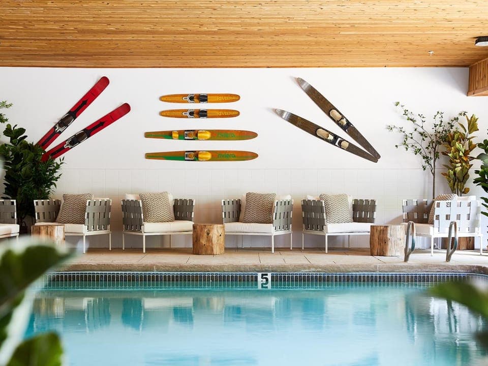 Swimming pool