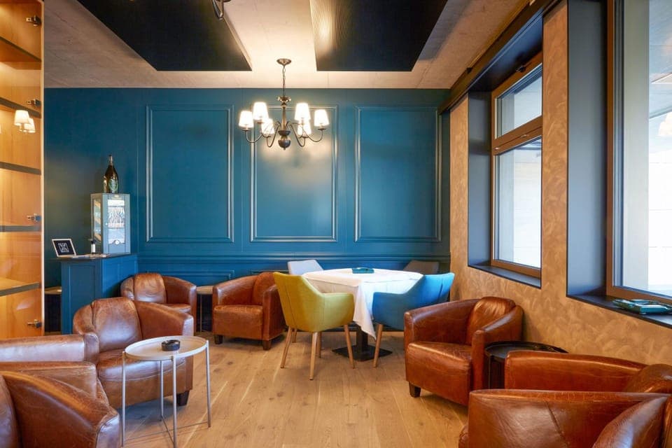 Bar/lounge