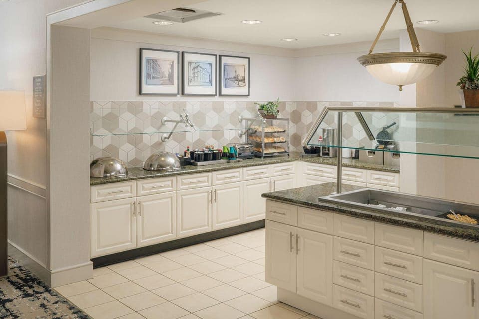 Homewood Suites by Hilton Knoxville West at Turkey Creek Hotel in Farragut