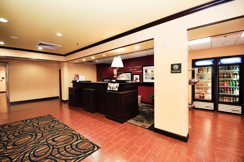 Hampton Inn & Suites Louisville East Hotel in Jeffersontown