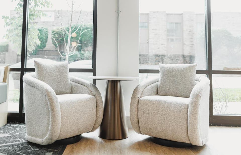 POSH on Kirkwood, A Boutique Hotel Hotel in Bloomington