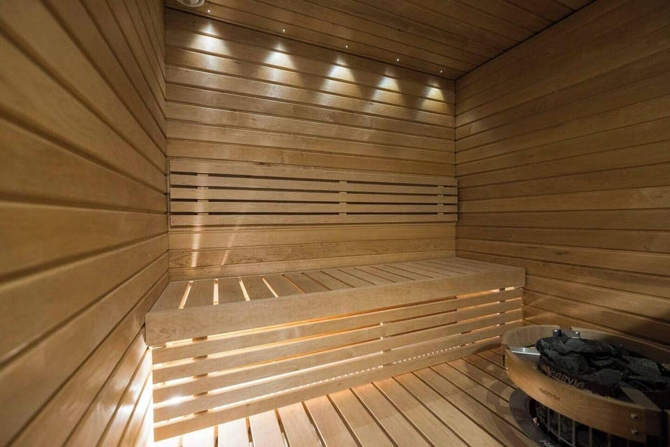 Historical 1BR Penthouse with Sauna Hotel in Finland