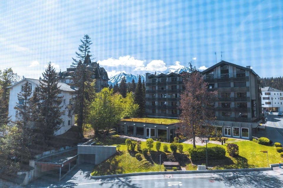 EH Apartments Uranus Hotel in Canton of Grisons