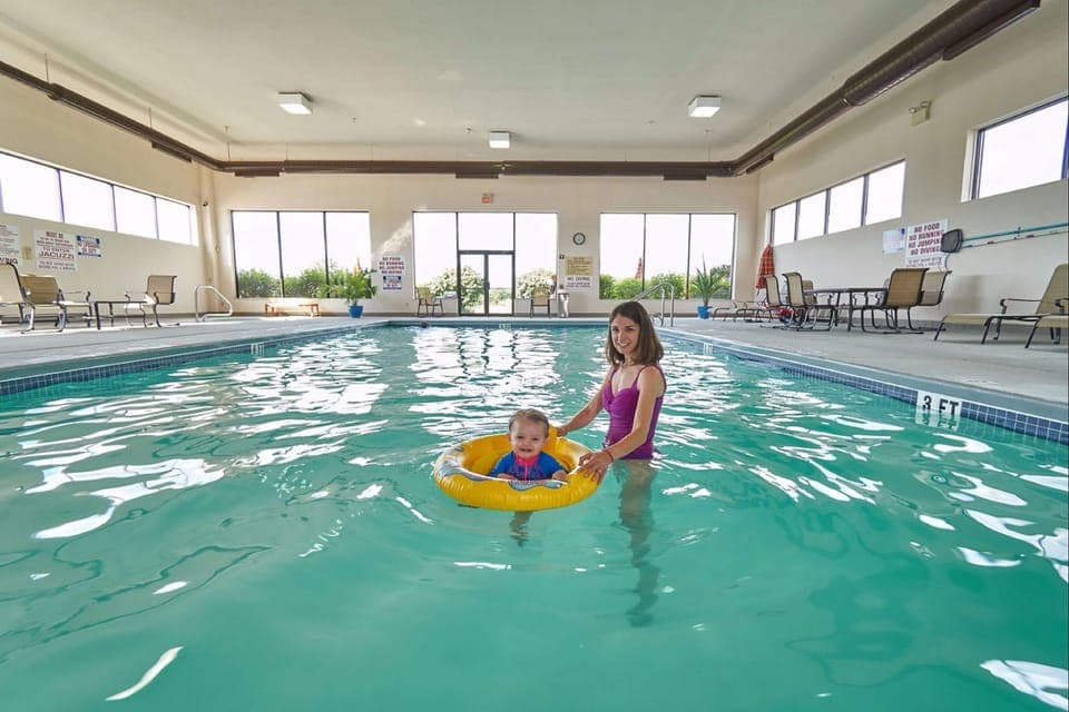 Swimming pool