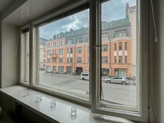 Stylish Downtown 2BR Flat with Sauna and Work Area Hotel in Helsinki
