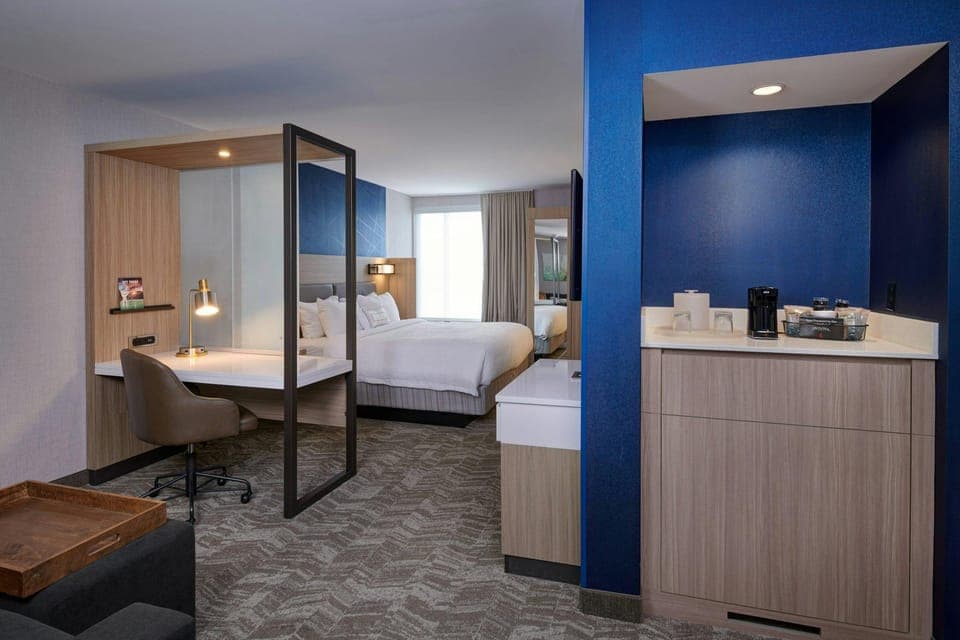 Suite room