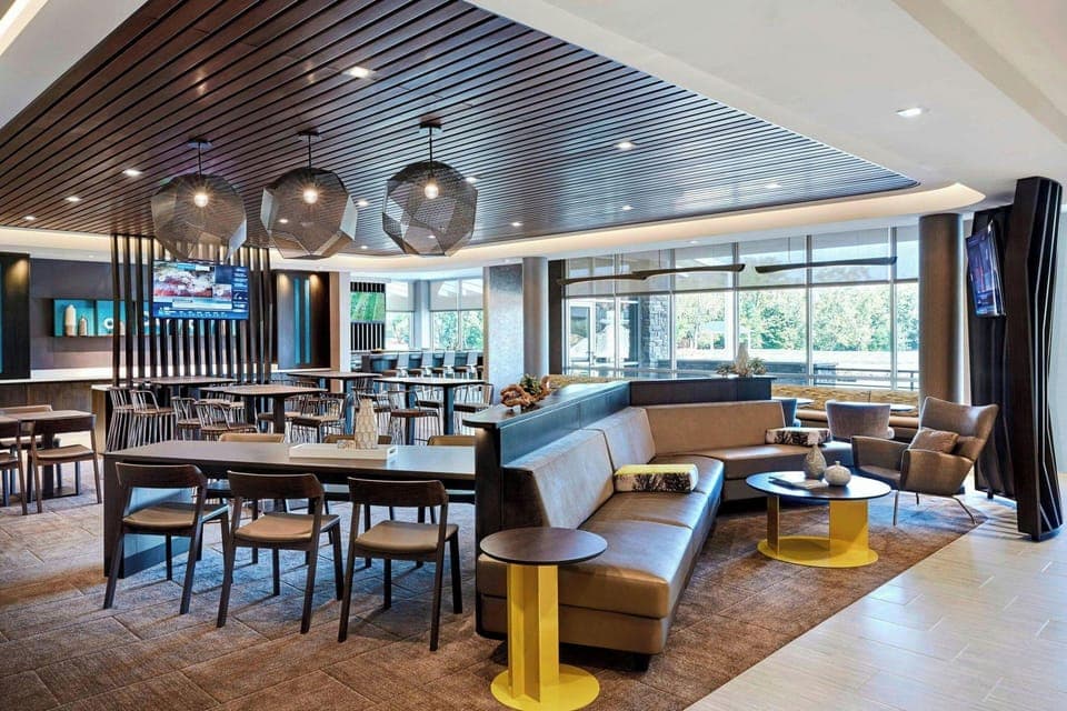 Springhill Suites Pittsburgh Airport Hotel in Moon Township