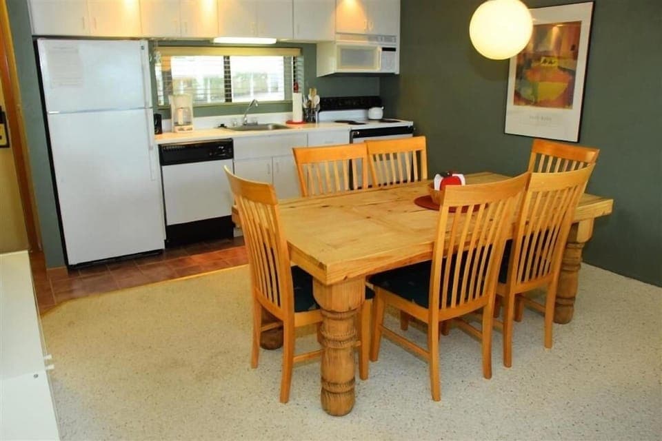 Seven Springs 3 BR Condo  Mountain Views! by RedAwning - Save 10% on 3 Nights  15% on 5 Nights! Hotel in Seven Springs