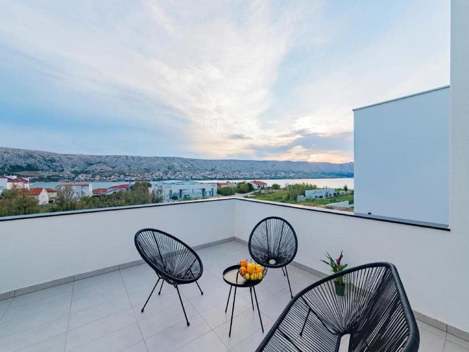 Luxury Villas Bellavista - Four Bedroom Villa with Pool Resort in Zadar County