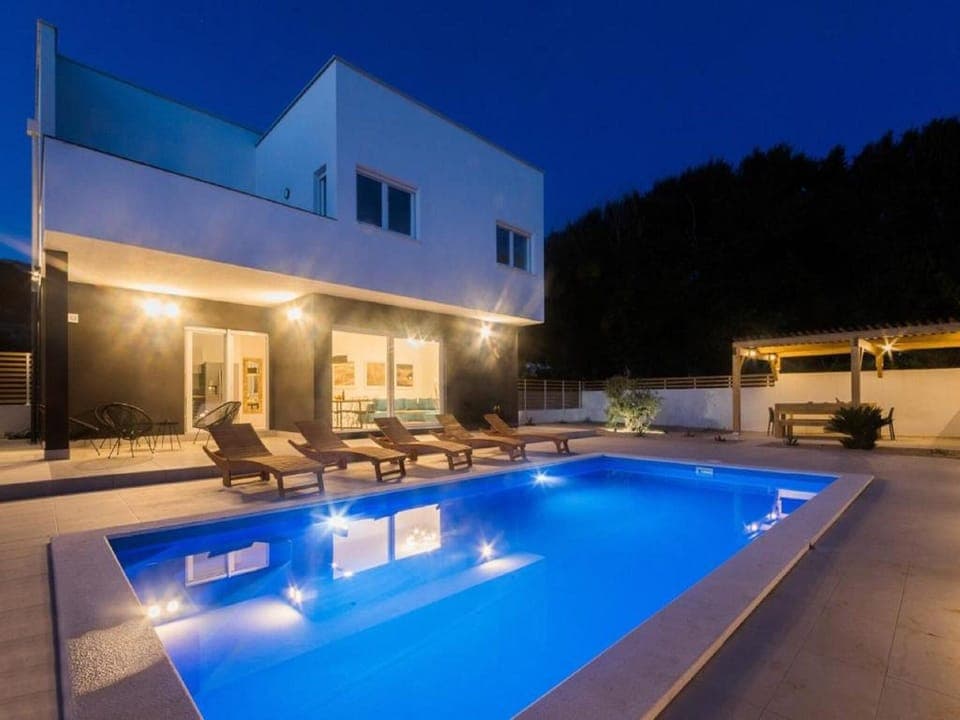 Luxury Villas Bellavista - Four Bedroom Villa with Pool Resort in Zadar County