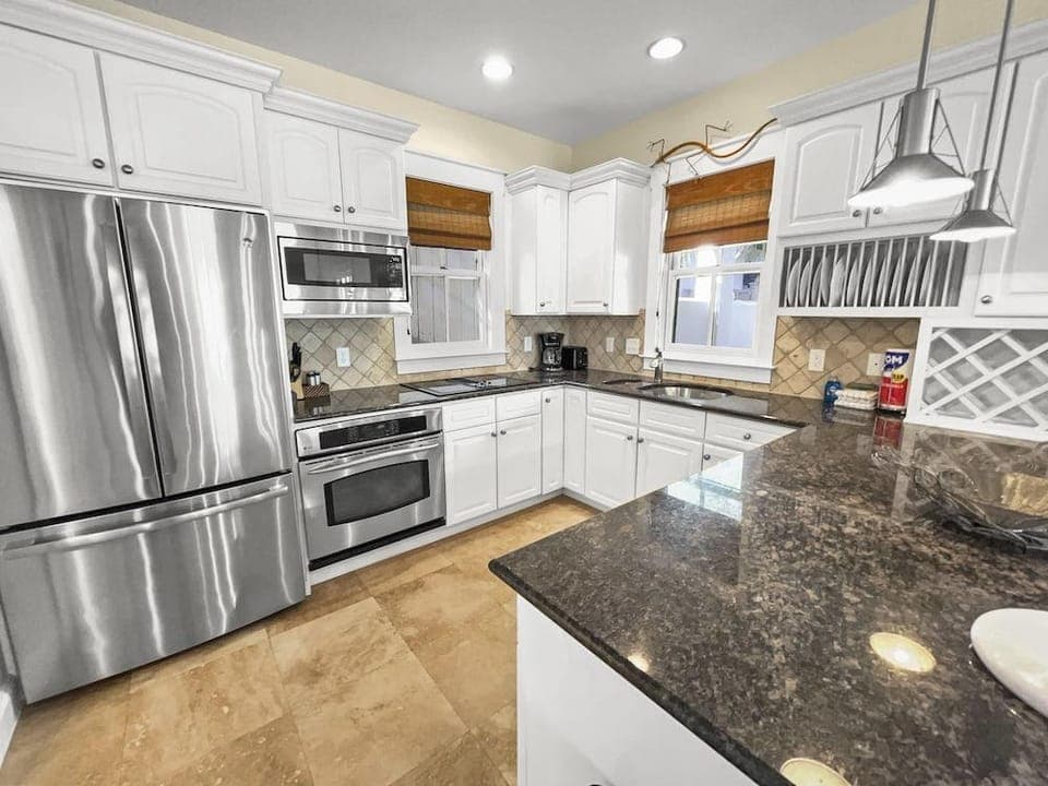 Mare E Sole 2 Bedroom Home by RedAwning Hotel in Rosemary Beach