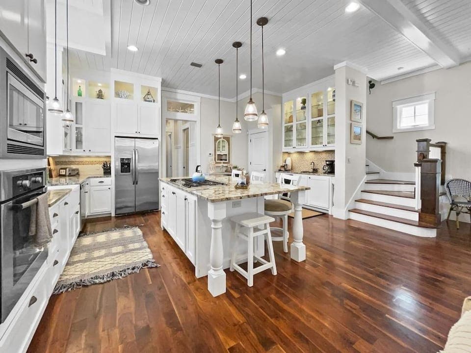 116 Surfer Ln 5 Bedroom Home by RedAwning Hotel in Rosemary Beach