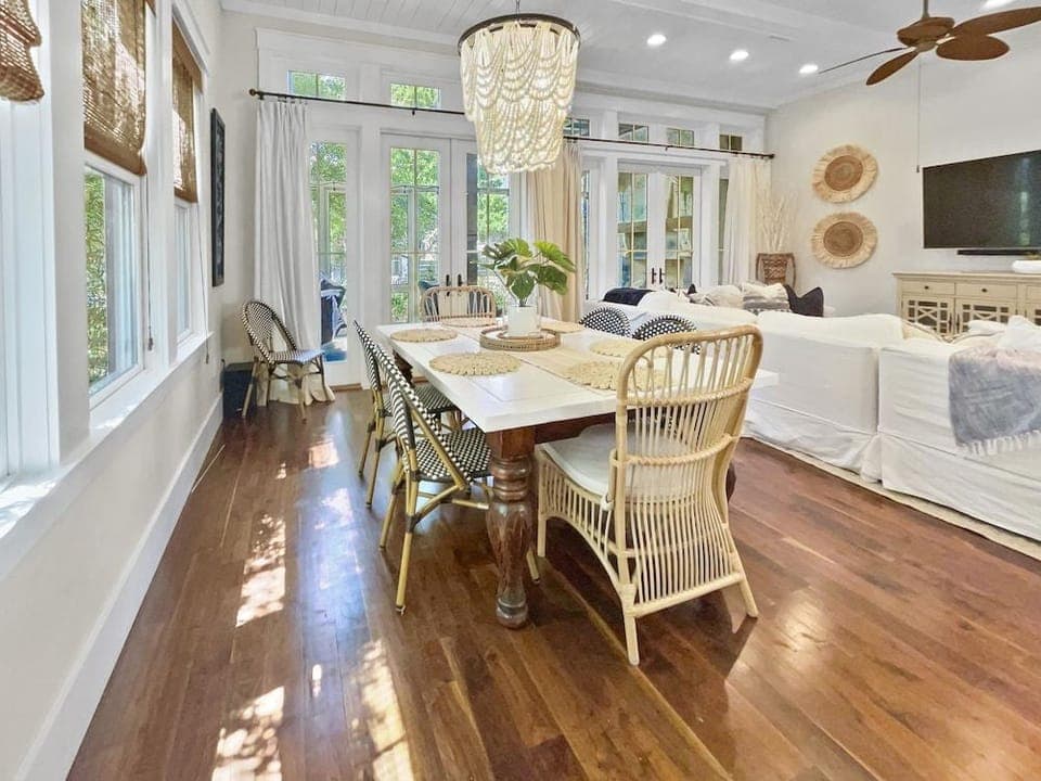 116 Surfer Ln 5 Bedroom Home by RedAwning Hotel in Rosemary Beach
