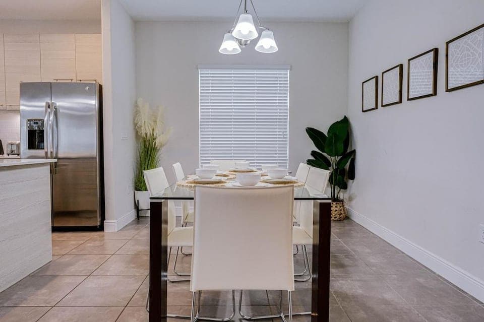 Balmoral Resort-198kb 4 Bedroom Home by RedAwning Hotel in Haines City