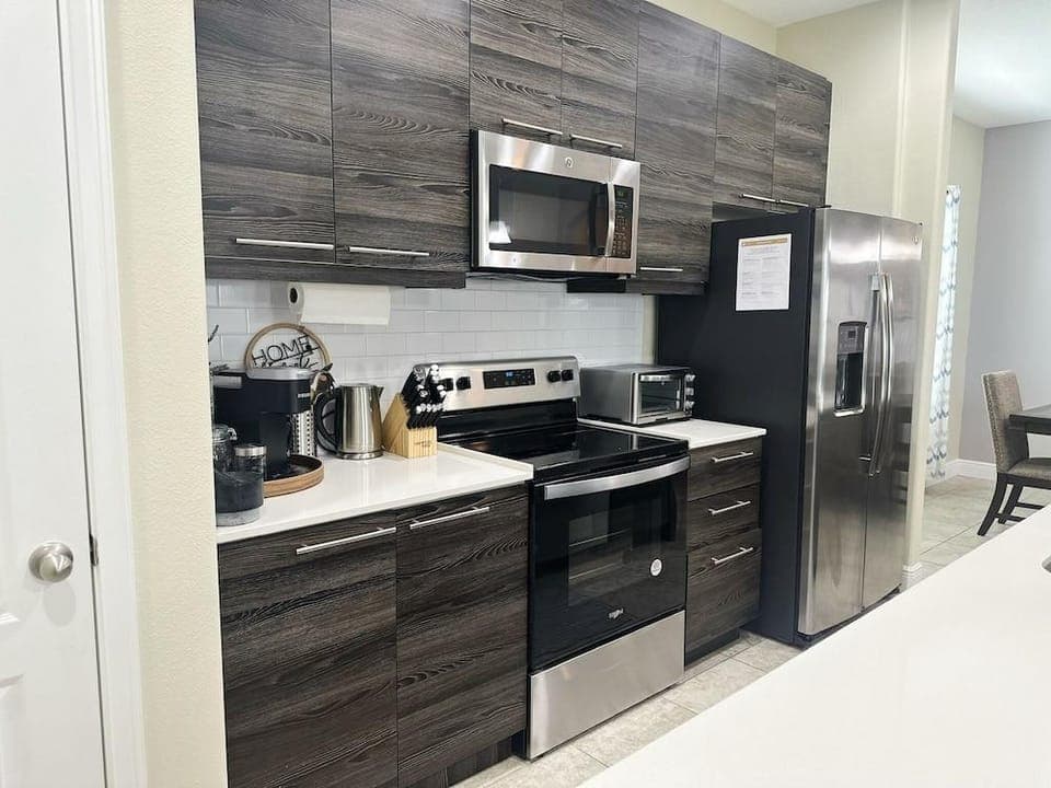 Balmoral Resort-162kb 4 Bedroom Home by RedAwning Hotel in Haines City