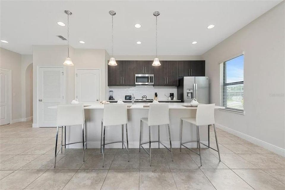 Balmoral Resort-222mcv 4 Bedroom Home by RedAwning Hotel in Haines City