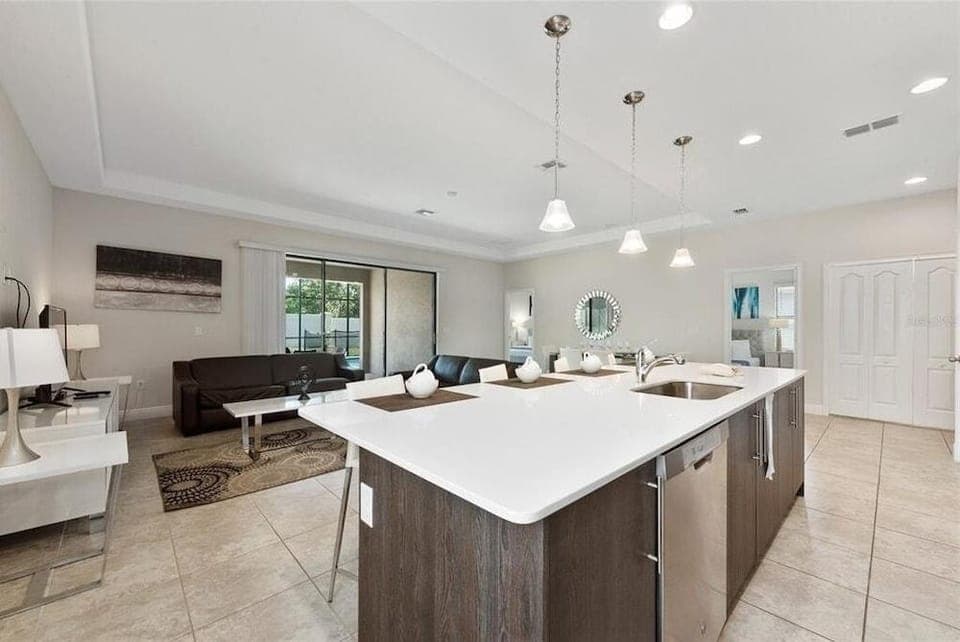 Balmoral Resort-222mcv 4 Bedroom Home by RedAwning Hotel in Haines City