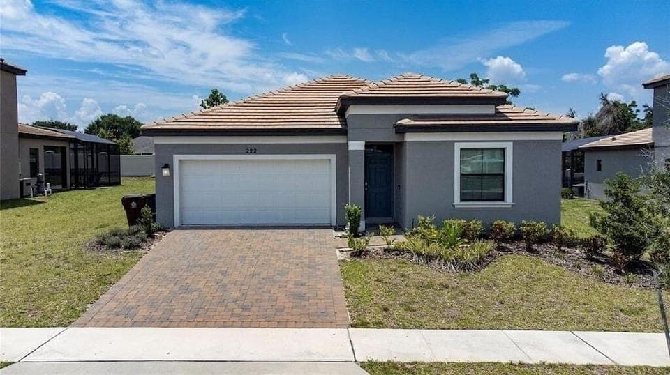 Balmoral Resort-222mcv 4 Bedroom Home by RedAwning Hotel in Haines City