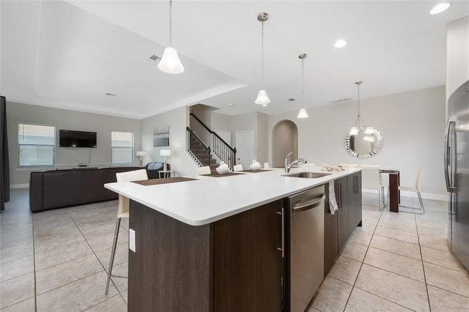 Balmoral Resort-224mcv 4 Bedroom Home by RedAwning Hotel in Haines City