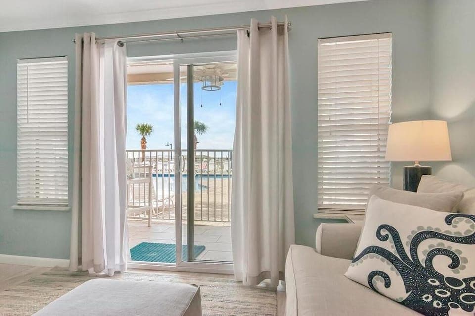 Poolside Villas 106 Hotel in Destin