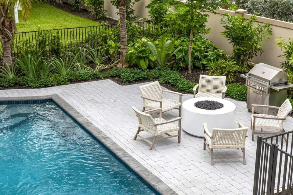 New Windrose House by Brightwild Pool Hotel in Stock Island