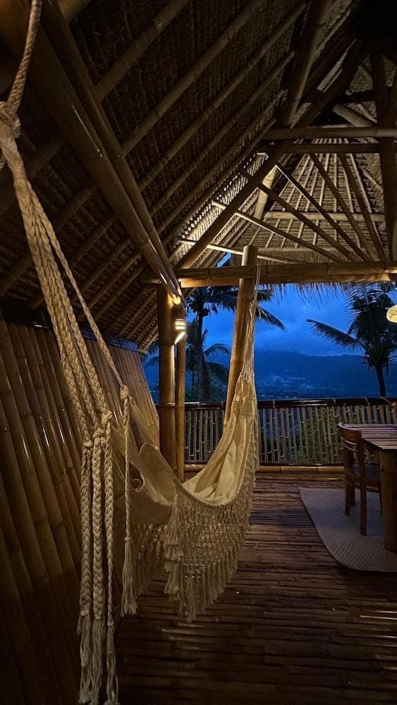 Ayo Hill Villa Hotel in Sidemen