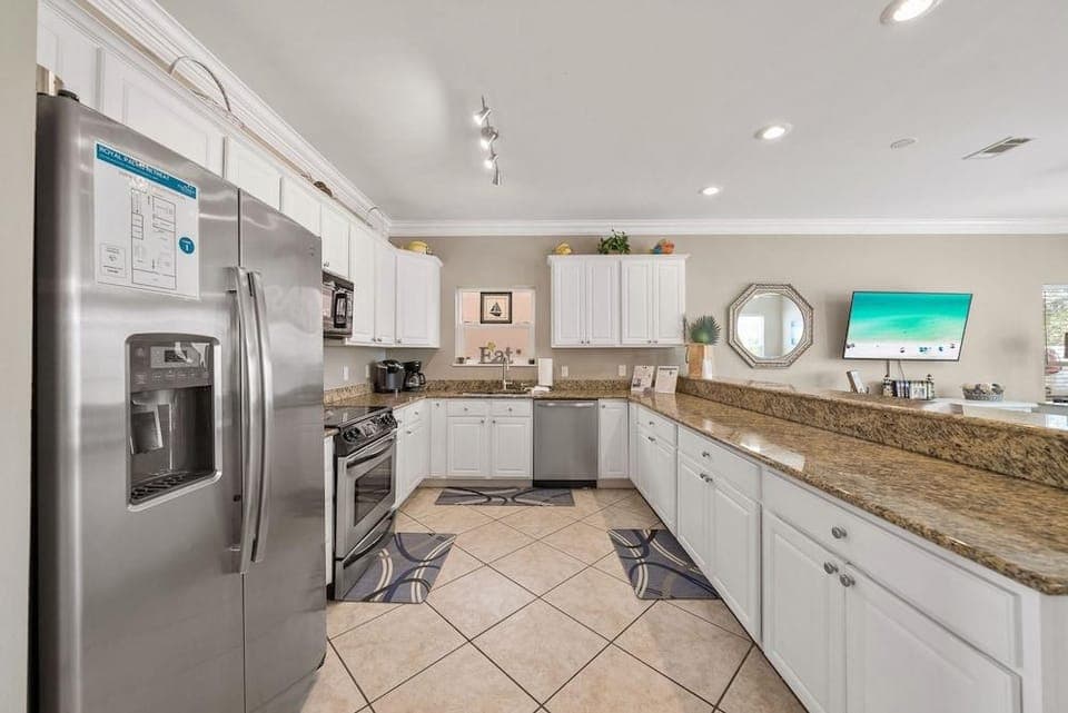 Royal Palms Retreat 3 Bedroom Home by RedAwning Hotel in Laguna Beach