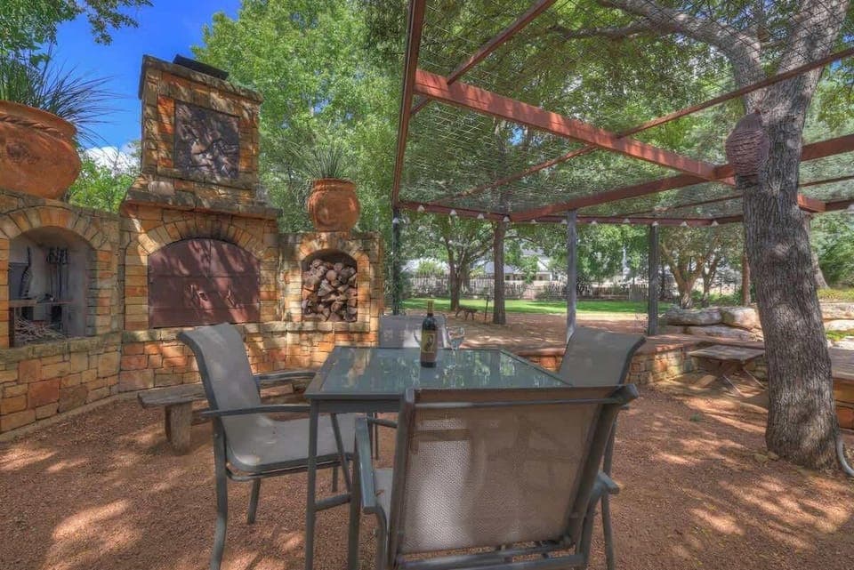 The Willows Casa Grande - Four Minutes to Downtown! Hotel in Fredericksburg