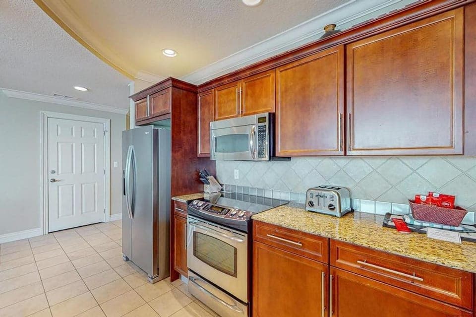 Emerald Grande W625 Hotel in Okaloosa Island