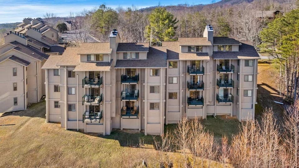 Indoor Pool Sleeps 7 Mountain Views Playground Hotel in Pittman Center