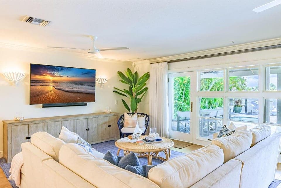 Paradise Cove Hotel in Indian Rocks Beach