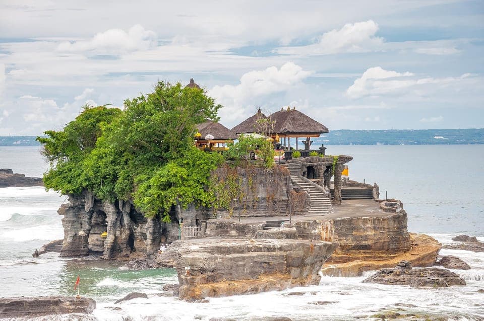 Stylish Private Pool Villa in Pererenan Hotel in North Kuta