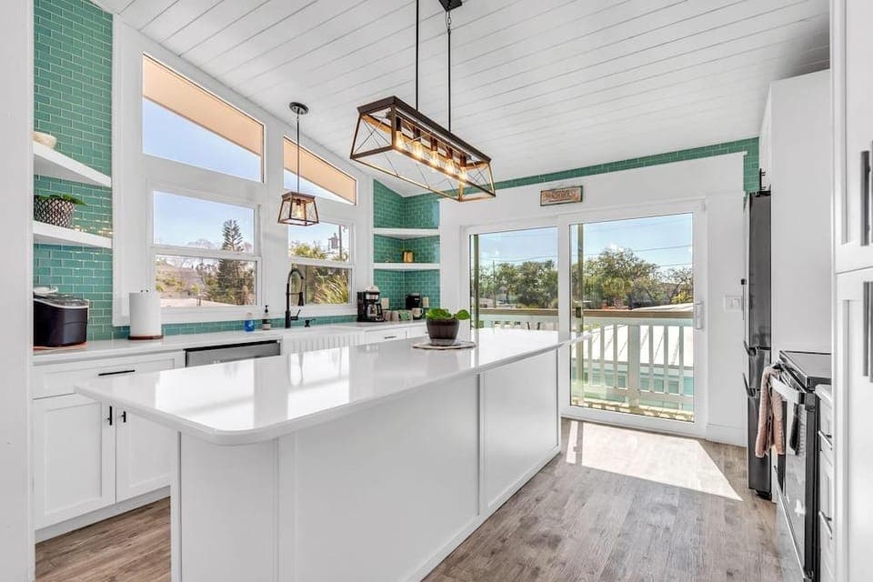 Bates Avenue House Hotel in Indian Rocks Beach