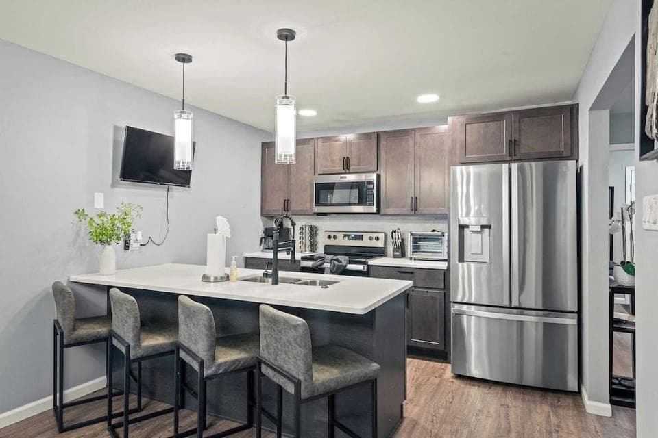 Lakeside Haven Ping Pong, Fire Pit & Mins to Big Boulder & Lake Harmony Hotel in Tunkhannock Township