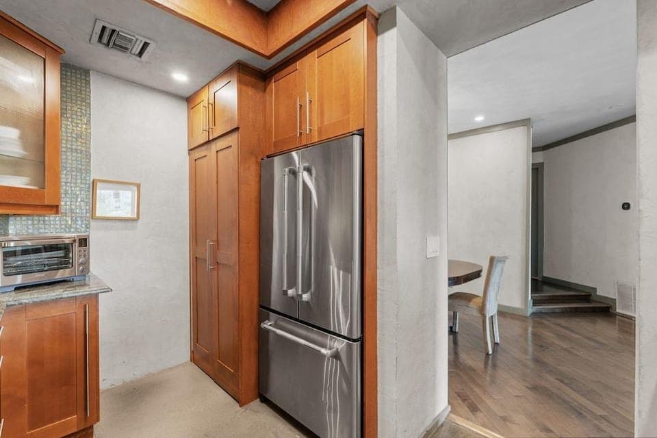 Stylish Westwood Condo Hotel in Westwood