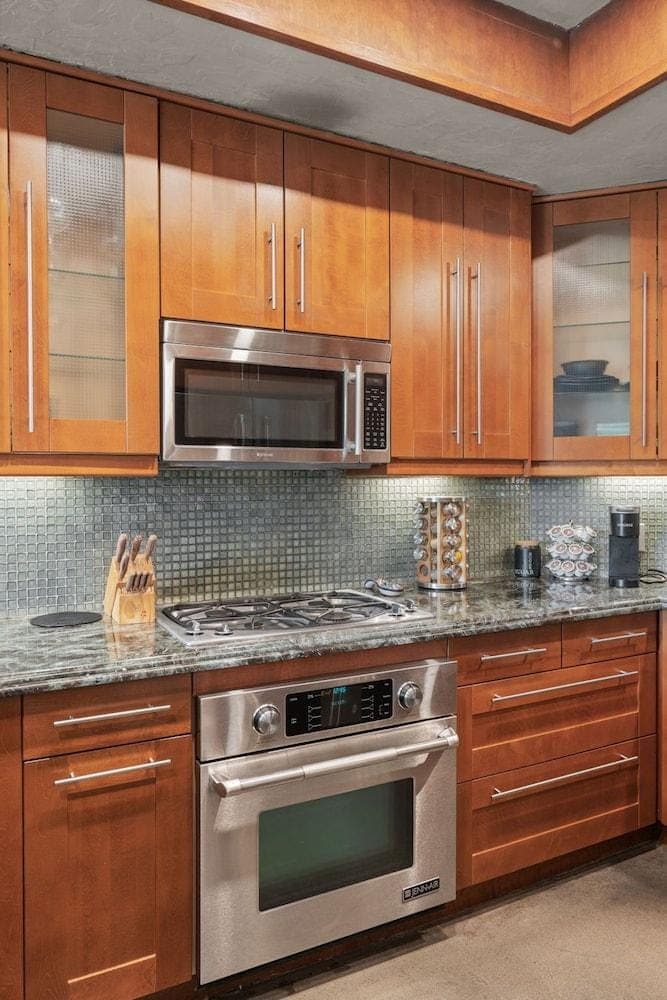 Stylish Westwood Condo Hotel in Westwood