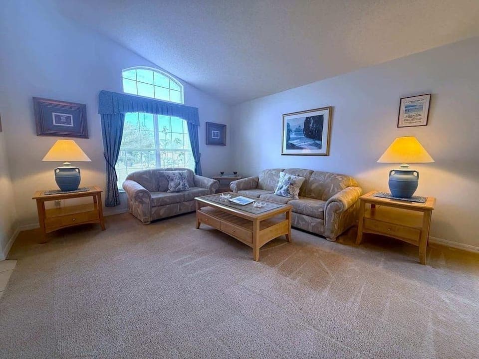 Southern Dunes Villa With Golf Course View Hotel in Haines City