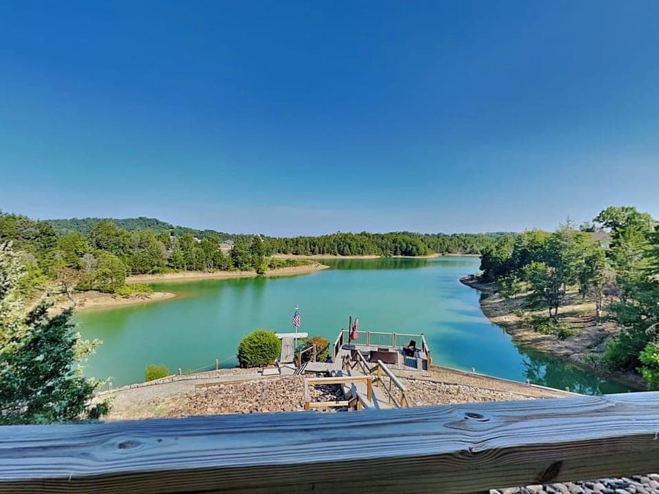 Tranquil Cove by Jackson Mountain Rentals Hotel in Douglas Lake