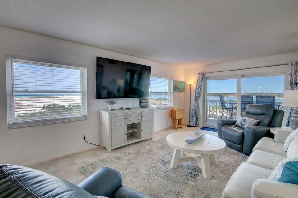 560 El Matador 2 Bedroom Condo Hotel in Okaloosa Island