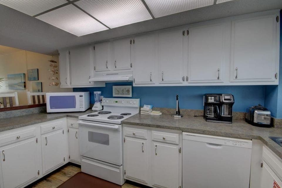 141 El Matador 2 Bedroom Condo by RedAwning Hotel in Okaloosa Island