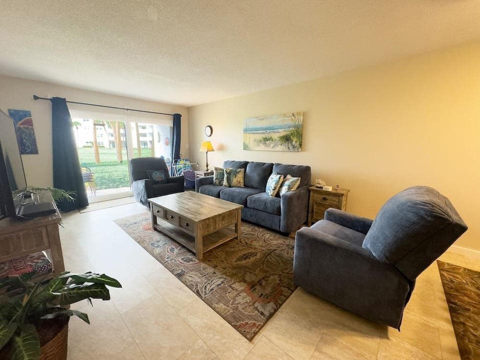 113 El Matador 1 Bedroom Condo by RedAwning Hotel in Okaloosa Island