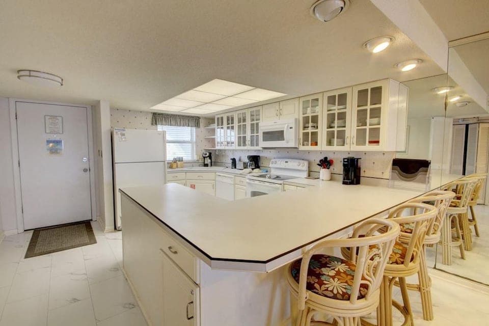 562 El Matador 2 Bedroom Condo by RedAwning Hotel in Okaloosa Island