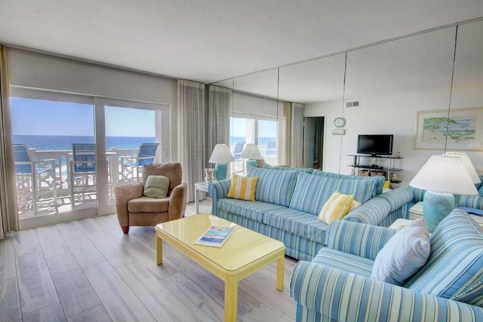 363 El Matador 2 Bedroom Condo by RedAwning Hotel in Okaloosa Island