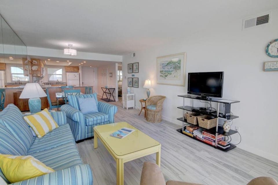 363 El Matador 2 Bedroom Condo by RedAwning Hotel in Okaloosa Island