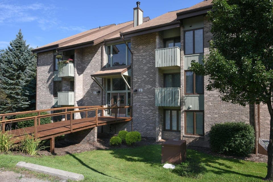 Seven Springs 2 Bedroom Premium Condo, Pet Friendly! by RedAwning Hotel in Seven Springs