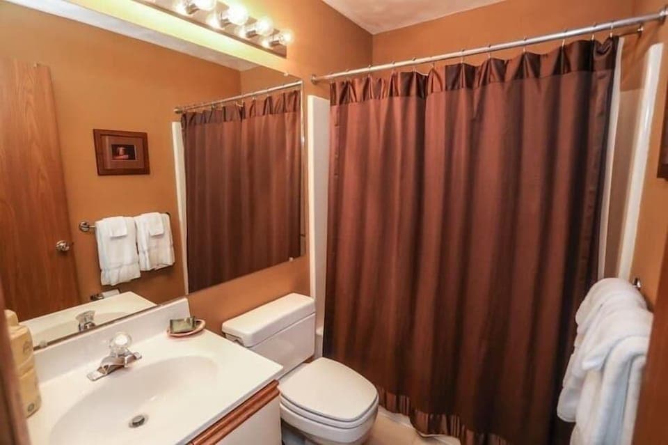 Seven Springs Sunridge 1 BR Loft Deluxe Condo, Ski-In/Out by RedAwning Hotel in Pennsylvania