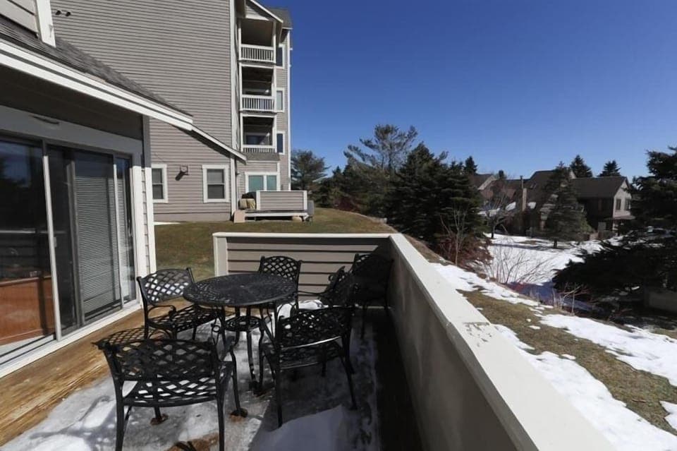 Seven Springs Stonegate 2 Bedroom Condo, Ski-In/Out, Sleeps 8! by RedAwning Hotel in Pennsylvania