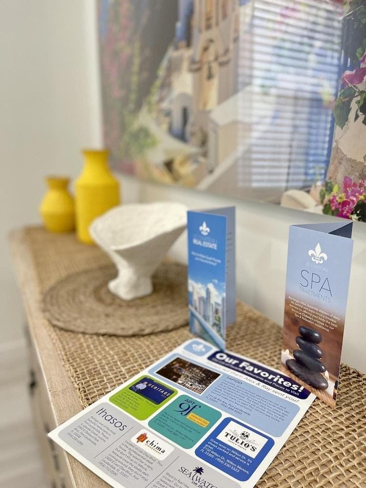 Santorini House - 3 Bed 2 Bath in Wilton Manors - Walking Distance to Wilton Drive Hotel in Wilton Manors